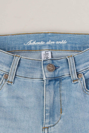 Jeans Authentic Crpped Denim Chiaro - 9